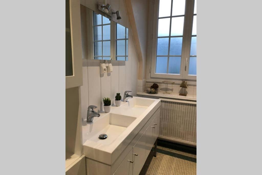 Appartement L'Ormeau 4 Etoiles Dans Le Centre Historique De Saint Malo Bagian luar foto
